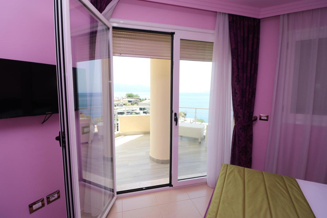 Cc Hotel & Residence Vlorë Esterno foto
