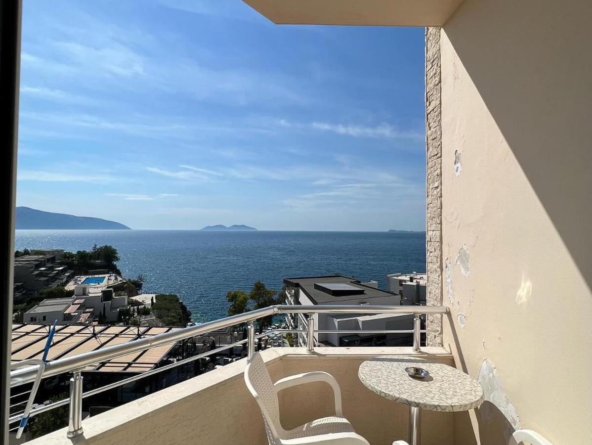Cc Hotel & Residence Vlorë Esterno foto