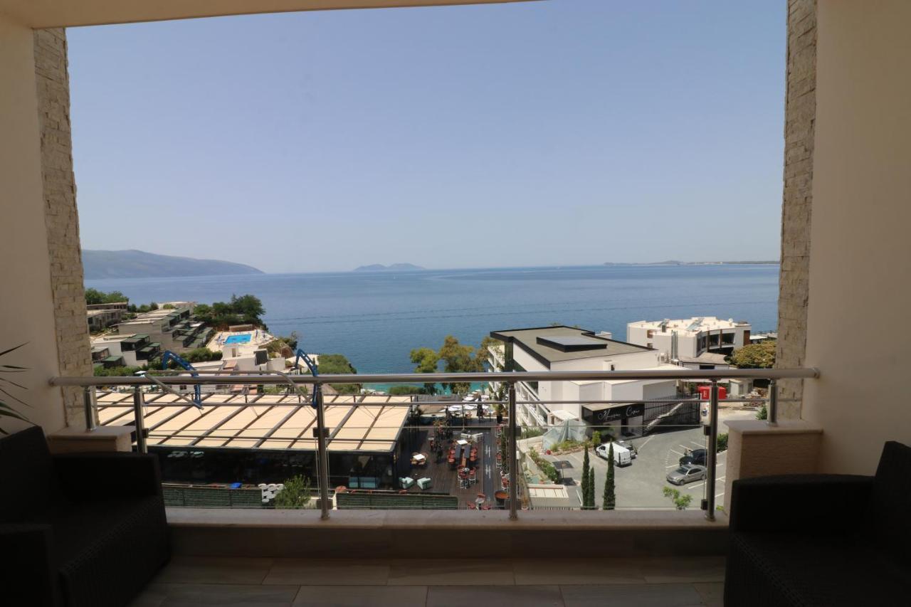 Cc Hotel & Residence Vlorë Esterno foto
