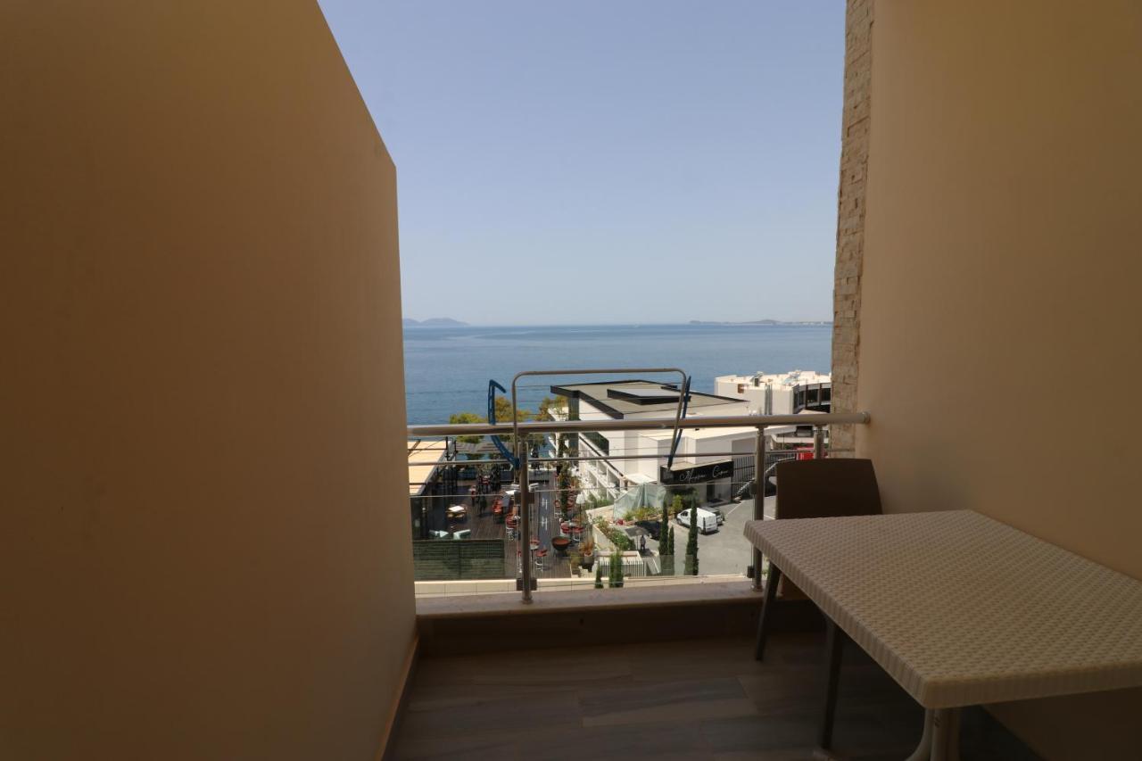 Cc Hotel & Residence Vlorë Esterno foto