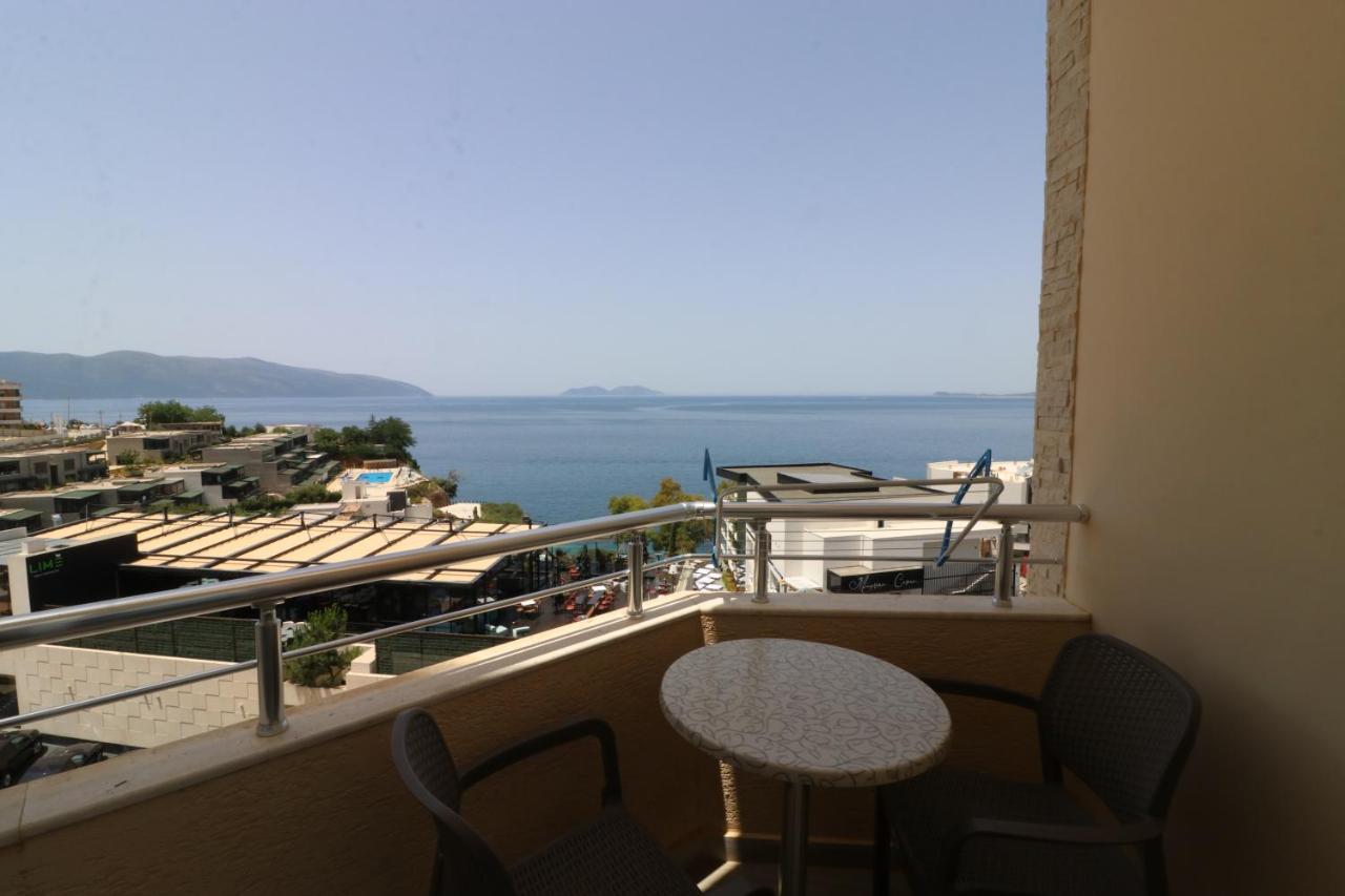 Cc Hotel & Residence Vlorë Esterno foto