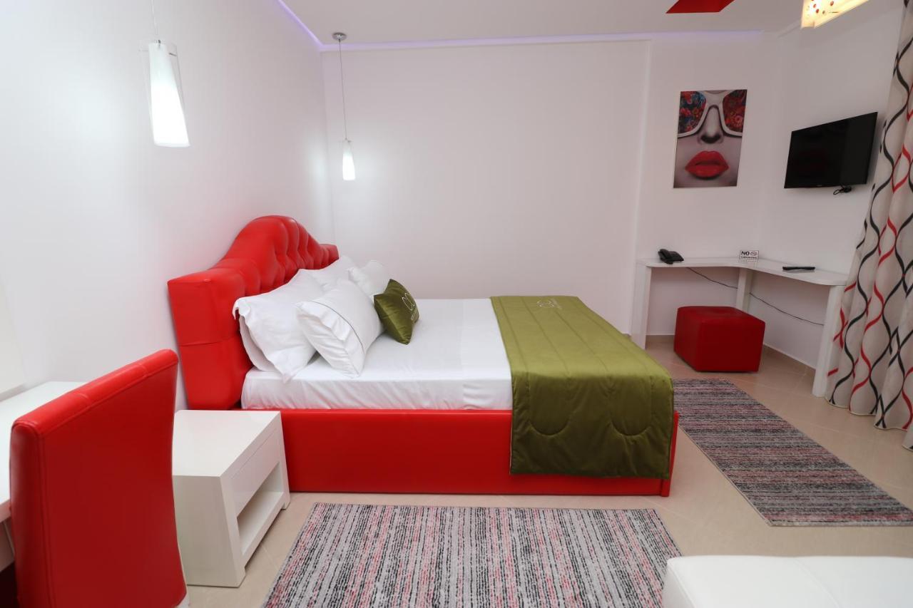 Cc Hotel & Residence Vlorë Esterno foto